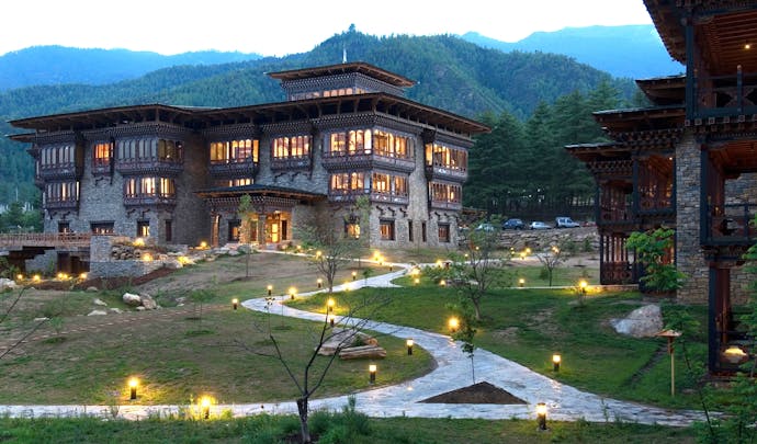 Zhiwa Ling | Luxury Hotels in Bhutan