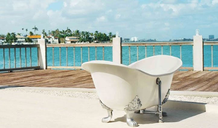 bathing with a view... yes please