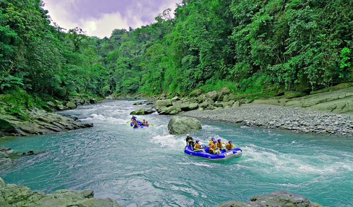 White water rafting on the pacuare river
