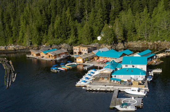 Luxury hotel on the waters edge, Knight Inlet Lodge