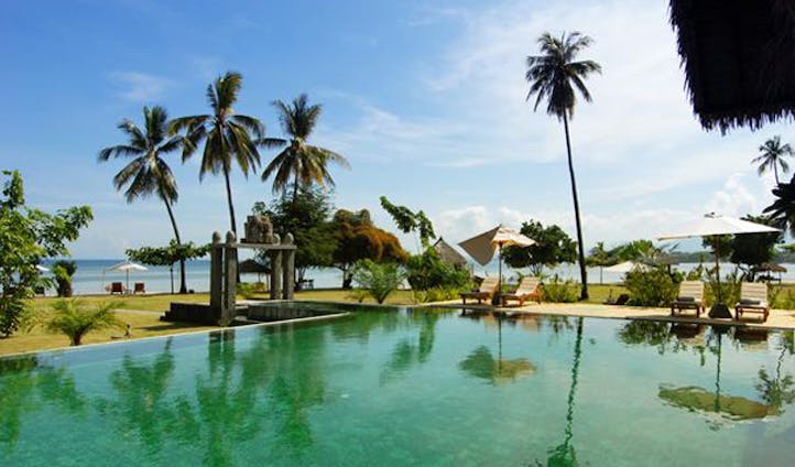 The pool at Tugu Lombok