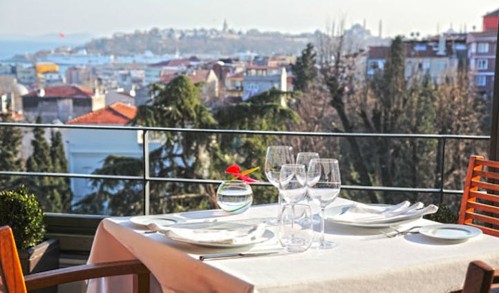 Luxury Hotel | Tom Tom Suites | Istanbul