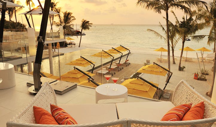 Resort bar Maldives
