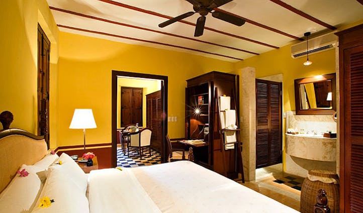 Hacienda Puerta Campeche bedroom