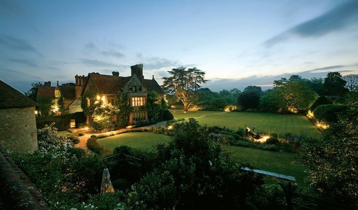 Downton Abbey Luxury Vacations in the UK Black Tomato