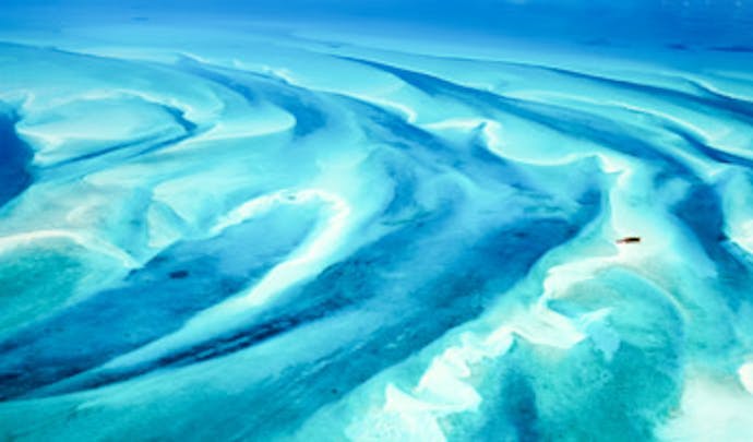 Swirling sands in the Bahamas | Black Tomato
