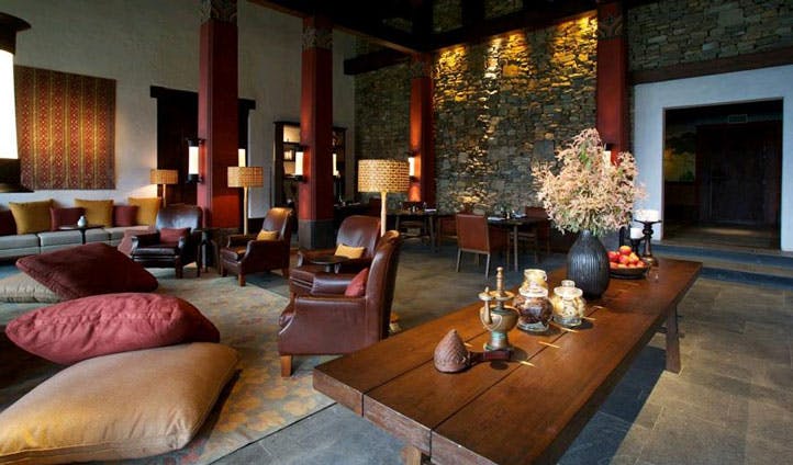 luxury lodge lounge