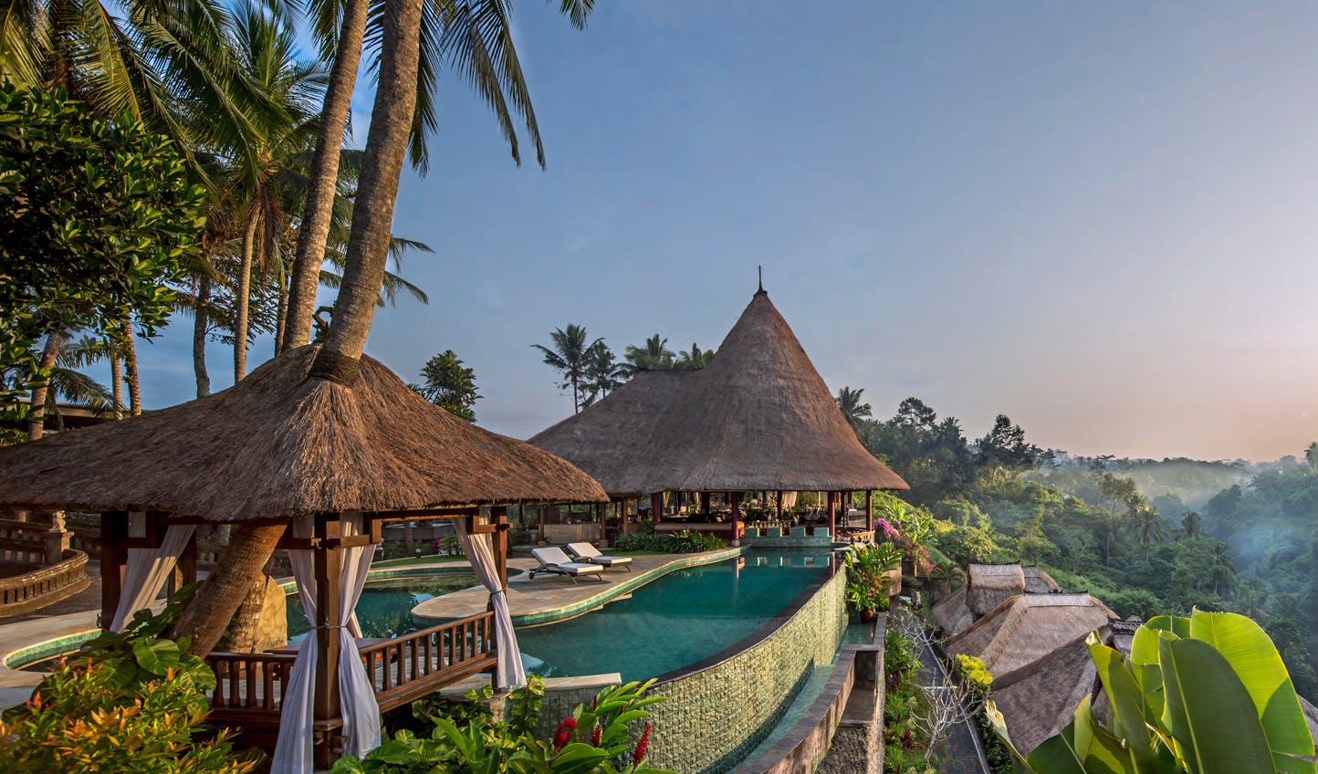 Найти бали. Убуд Бали Индонезия. Нуану Бали. Бали ороллари. Viceroy Bali Hotel.