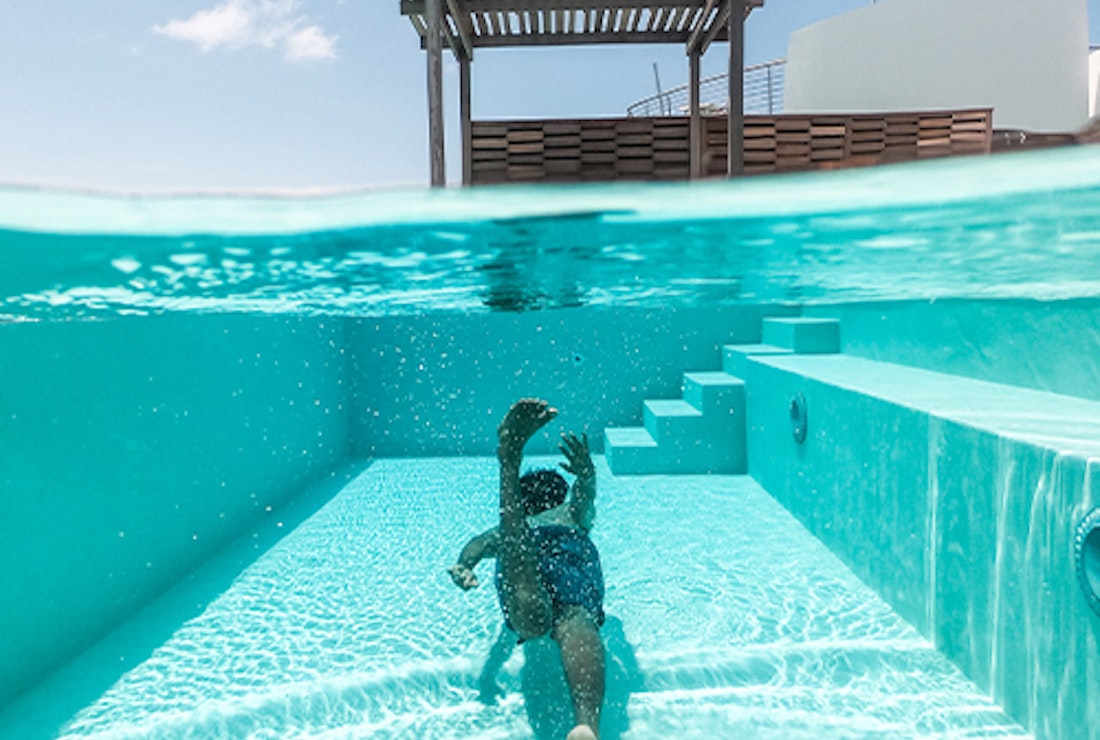 maldives villa pool