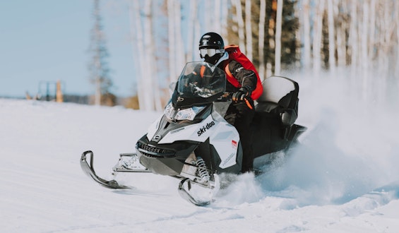 Luxury snowmobile tours in Iceland