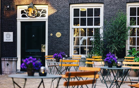 Stay in luxury in the Amsterdam city
