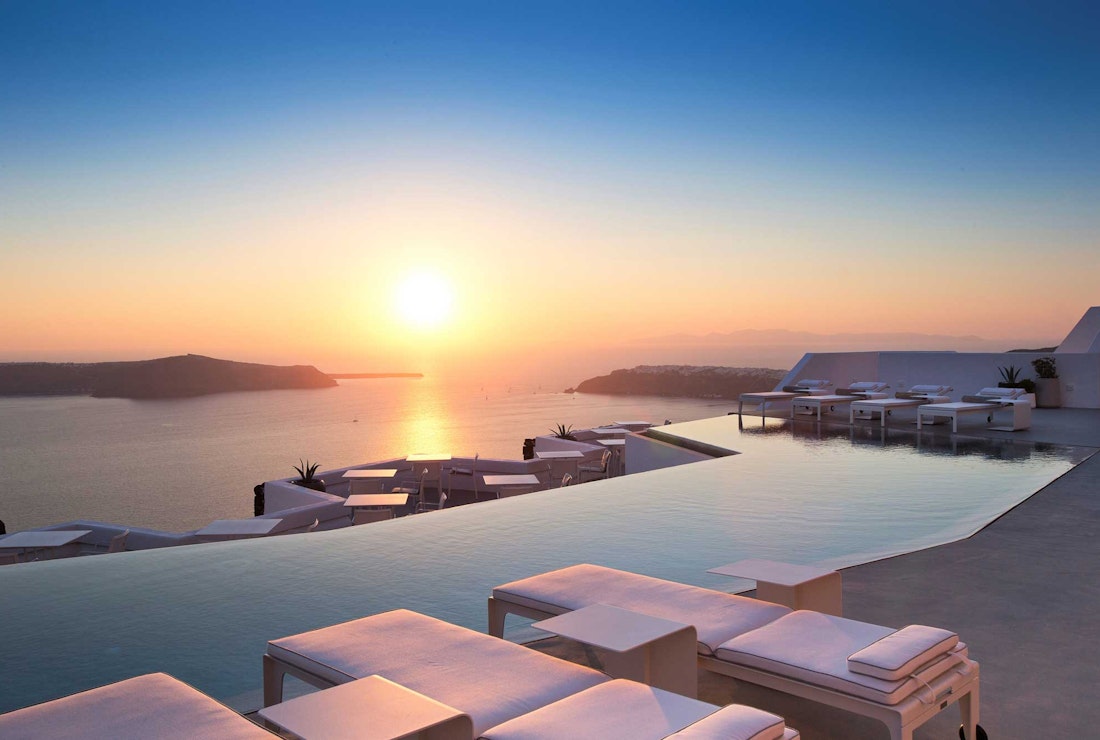 Luxury honeymoons in Greece