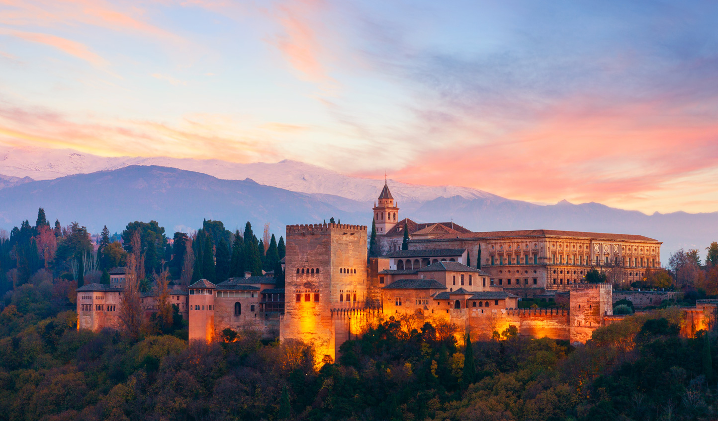 Private Tours Of The Alhambra & La Mezquita | Luxury Vacations In Spain