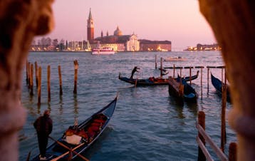 A serene gondola tour of Bond’s Venice, Black Tomato x 007