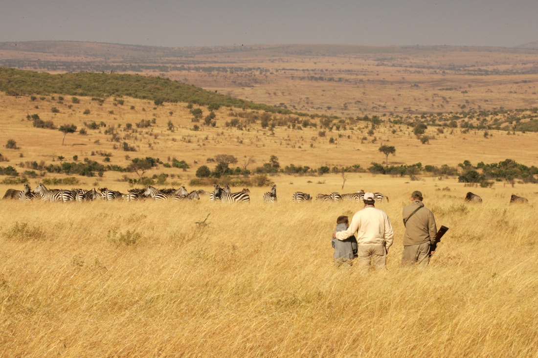 walking safari in kenya