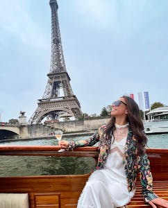Ettanya in Paris
