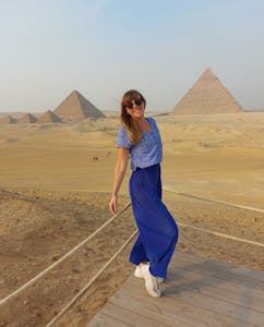 Hannah Davis at the pyramids in Giza, Egypt